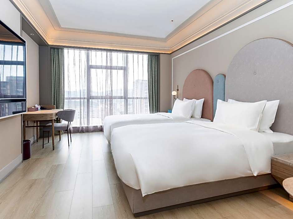 Vienna Hotel Dongguan Song Flower Lake