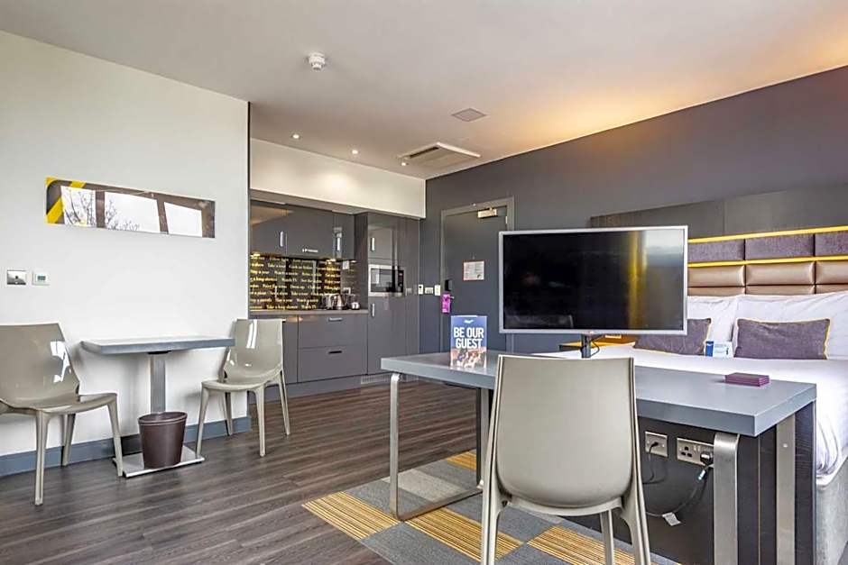 Roomzzz Chester City