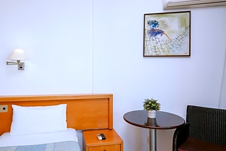 Double or Twin Room with Sea View