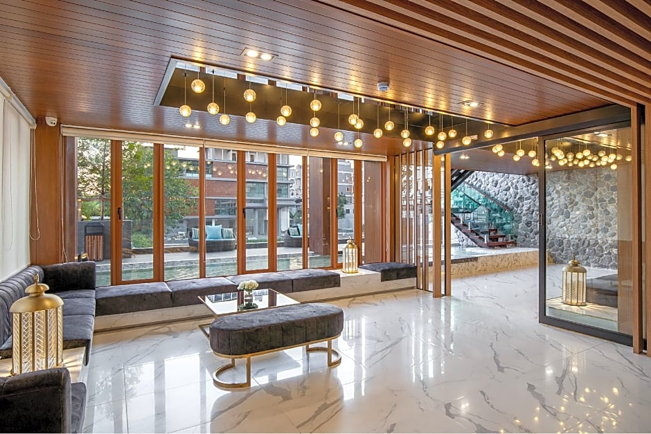 Orion Hotel and Residence