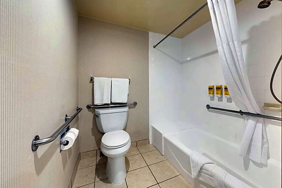 Best Western Plus Redondo Beach Inn