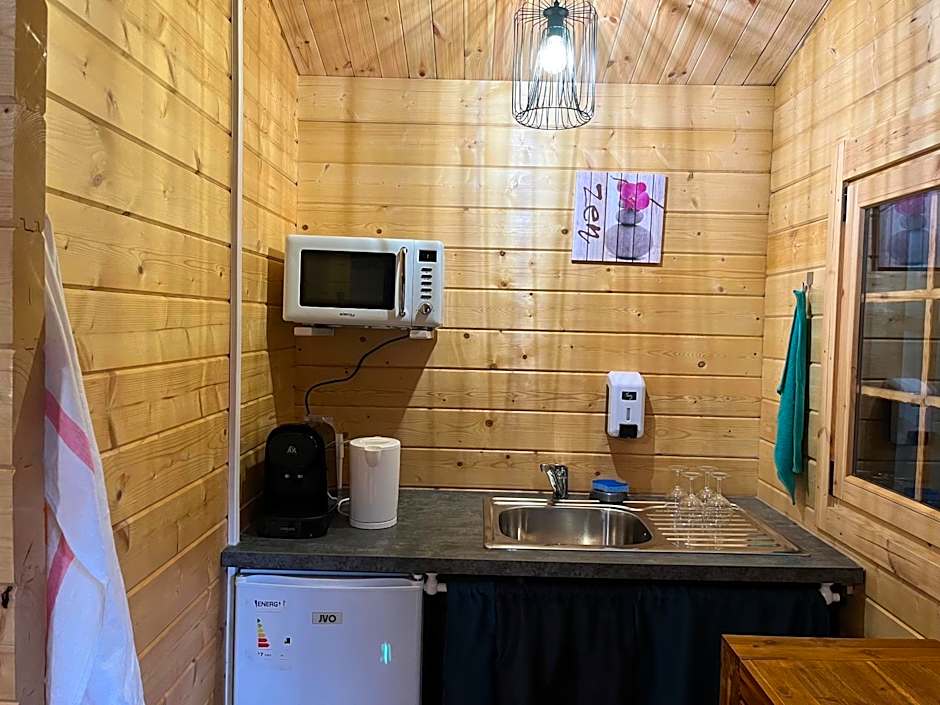 Les Chalets de Marie 974- Jacuzzi SPA privatif dans le chalet , sans vis à vis , vue mer