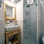 Berghi Hotel and Apartments