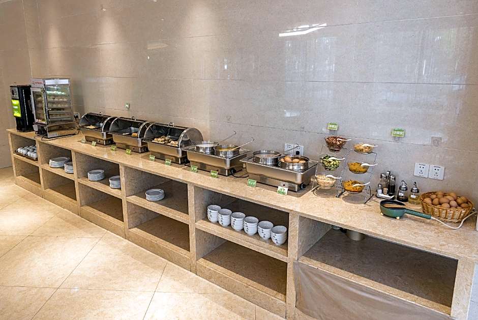 GreenTree Inn Taizhou JingJiang Zhongzhou Road Sunshine international business hotel