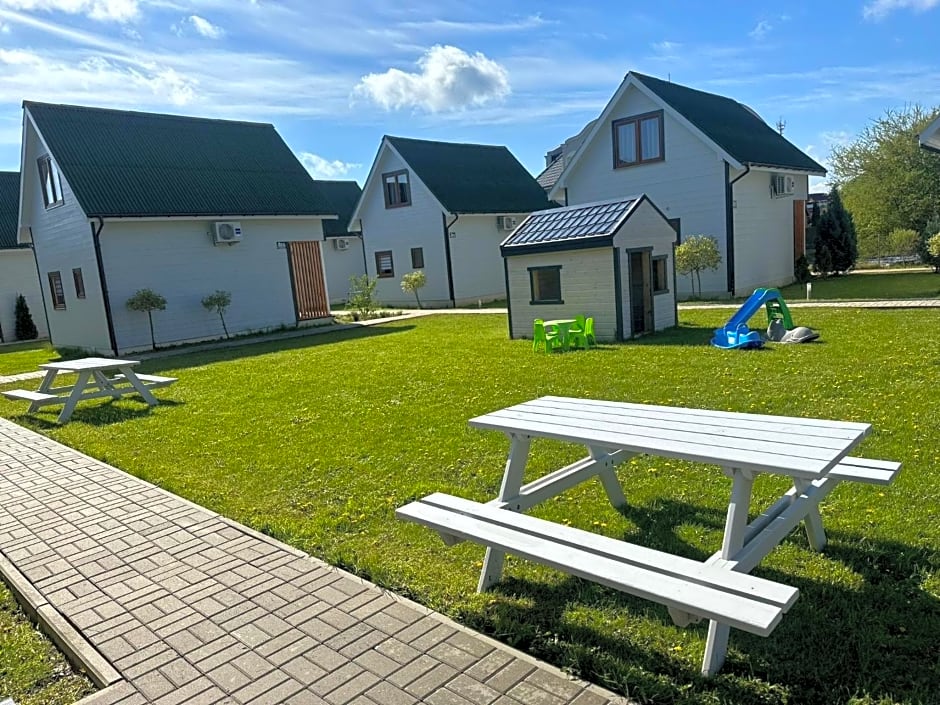 Dom Gościnny & Domki Letniskowe EDYTA