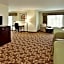 Holiday Inn Express Hotel & Suites Kansas City Sports Complex By IHG