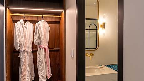 Double Room / Juliet Petit