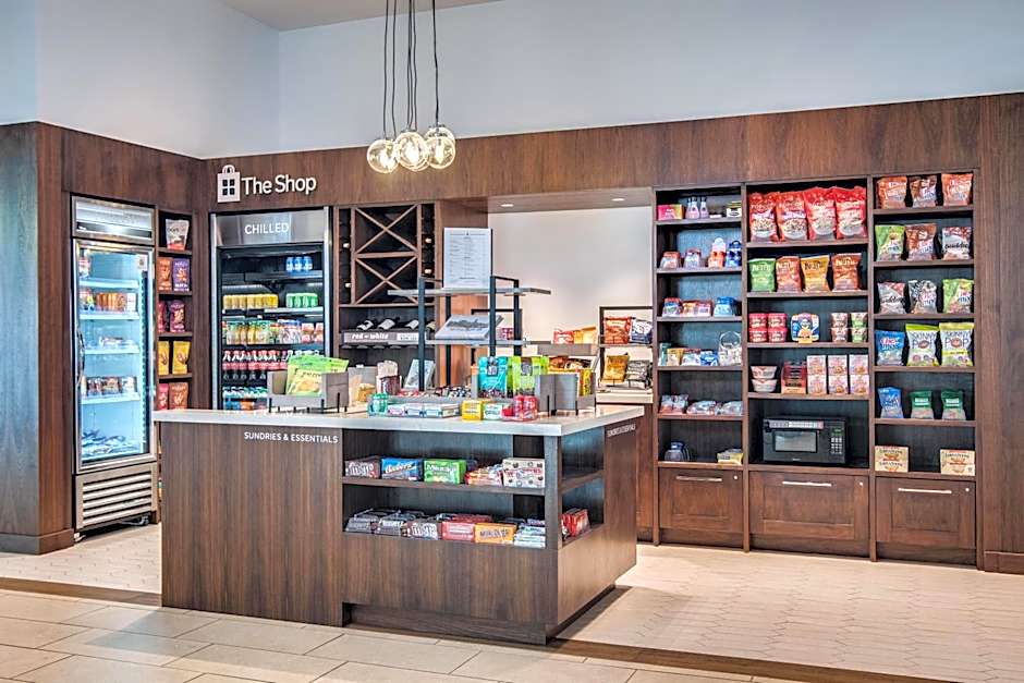 Hilton Garden Inn Alexandria Old Town National Harbor