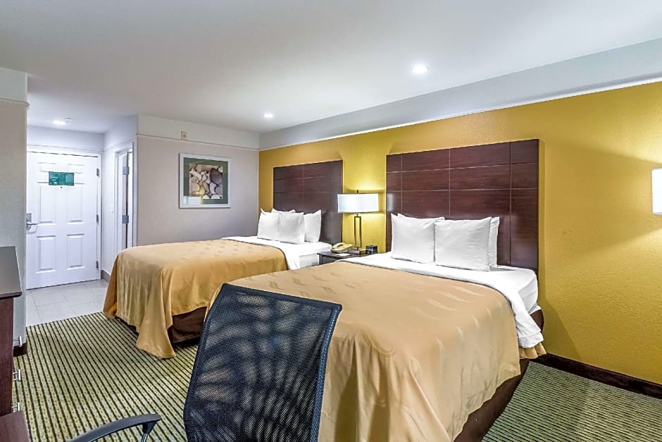 Quality Inn & Suites Seaworld North