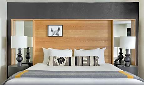 Deluxe Rambler | King