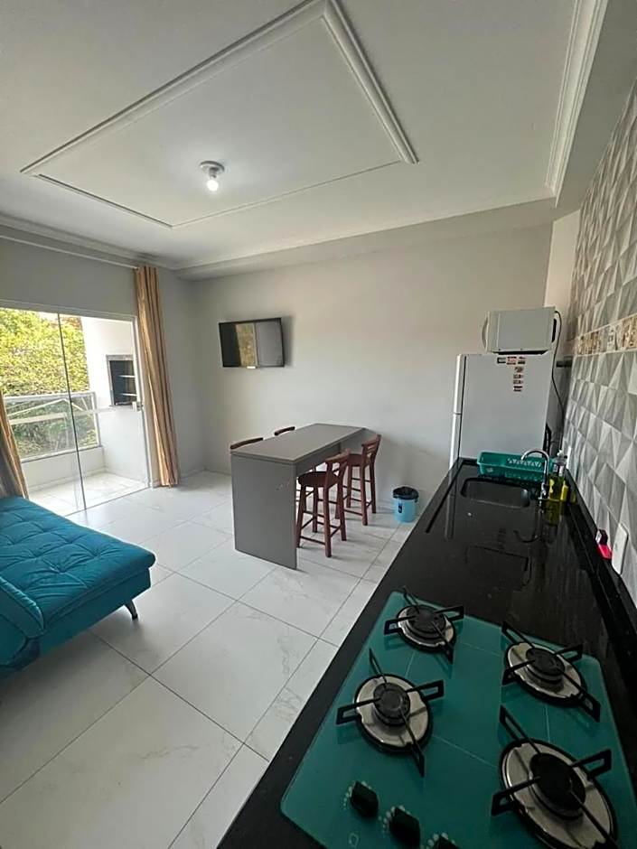 Seu refúgio paradisíaco a apenas 330 metros do mar TUB