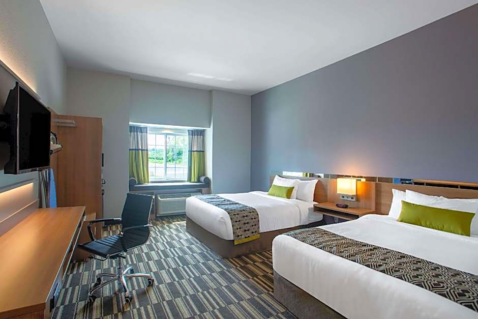 Microtel Inn & Suites by Wyndham Liberty/NE Kansas City Area