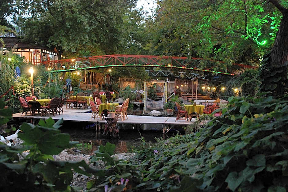 Arikanda River Garden Hotel