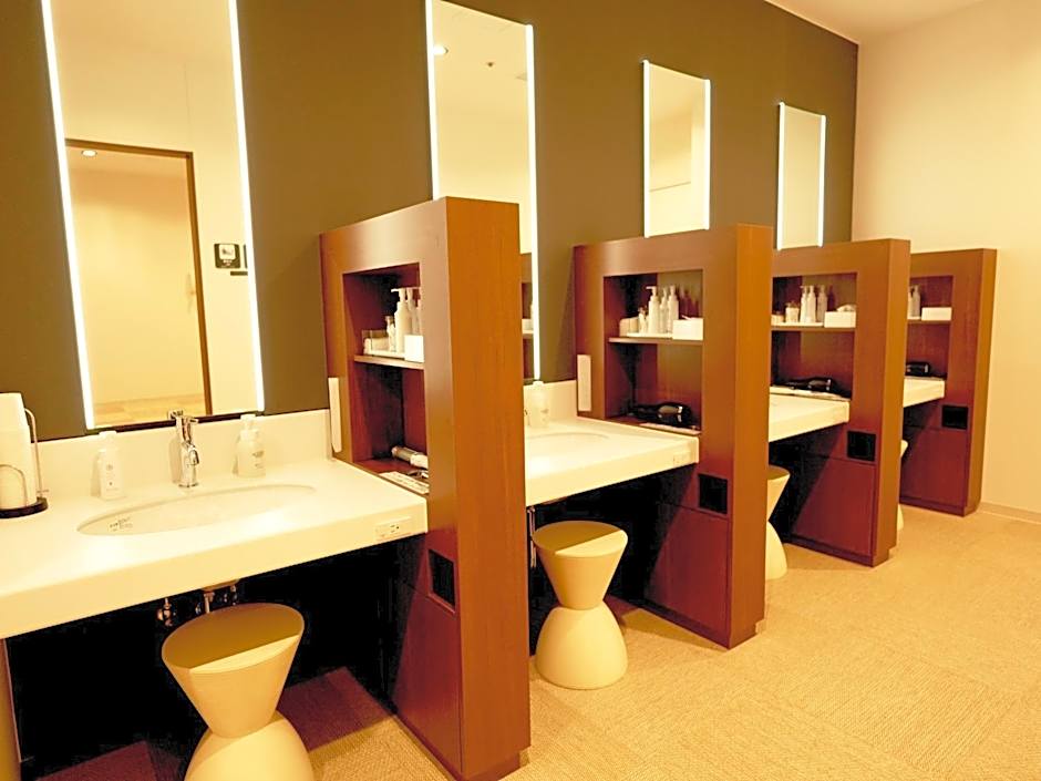 First Cabin Haneda Terminal 1