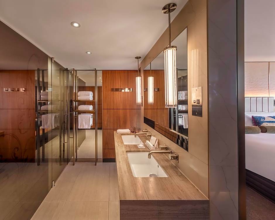 The Darling at The Star