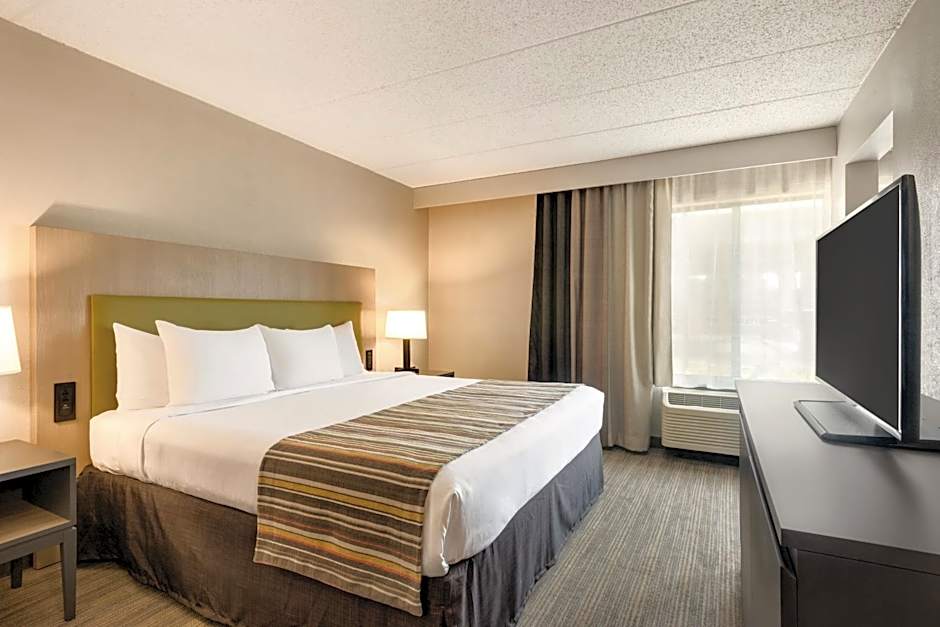 Country Inn & Suites by Radisson, La Crosse, WI