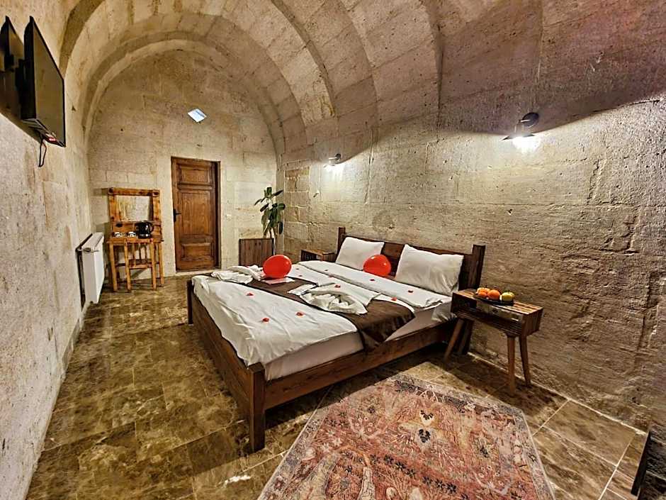 Lavinia Cappadocia Cave