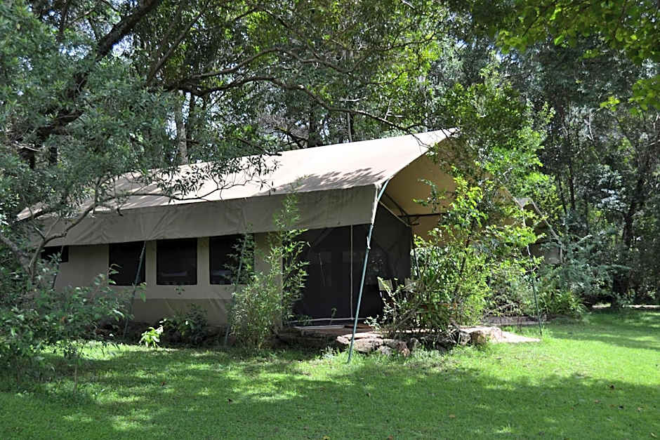 Mara River Camp
