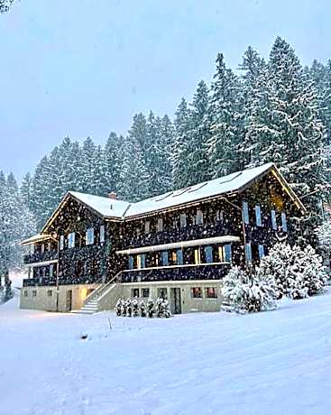 Eiger View Alpine Lodge