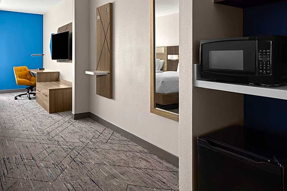 Holiday Inn Express Syracuse-Fairgrounds by IHG