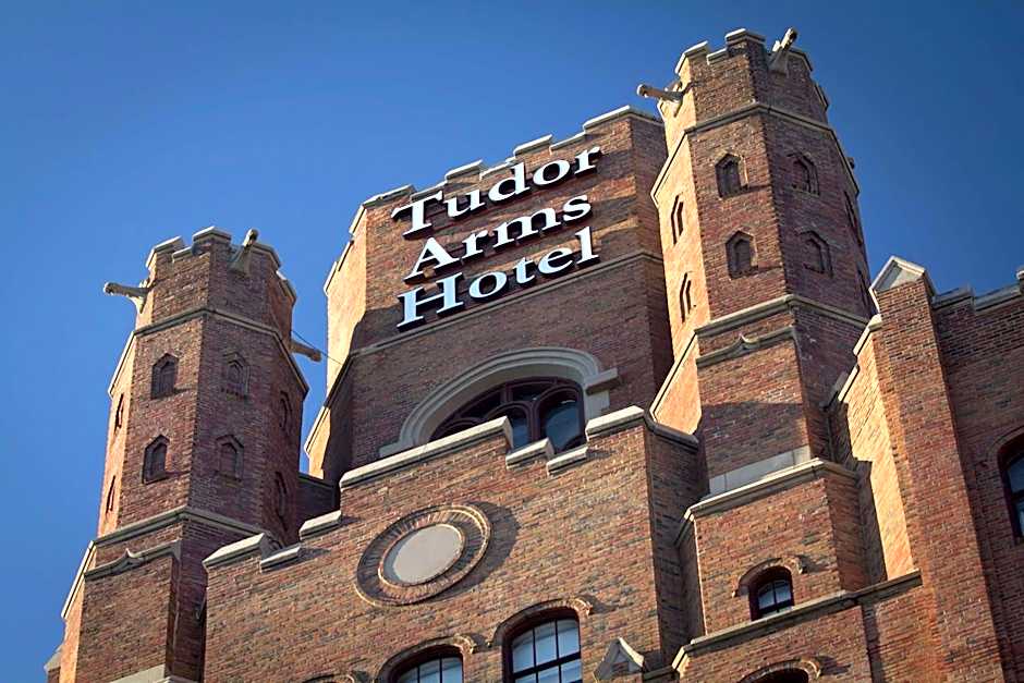 Photo 1 of 39 of DoubleTree By Hilton The Tudor Arms Hotel