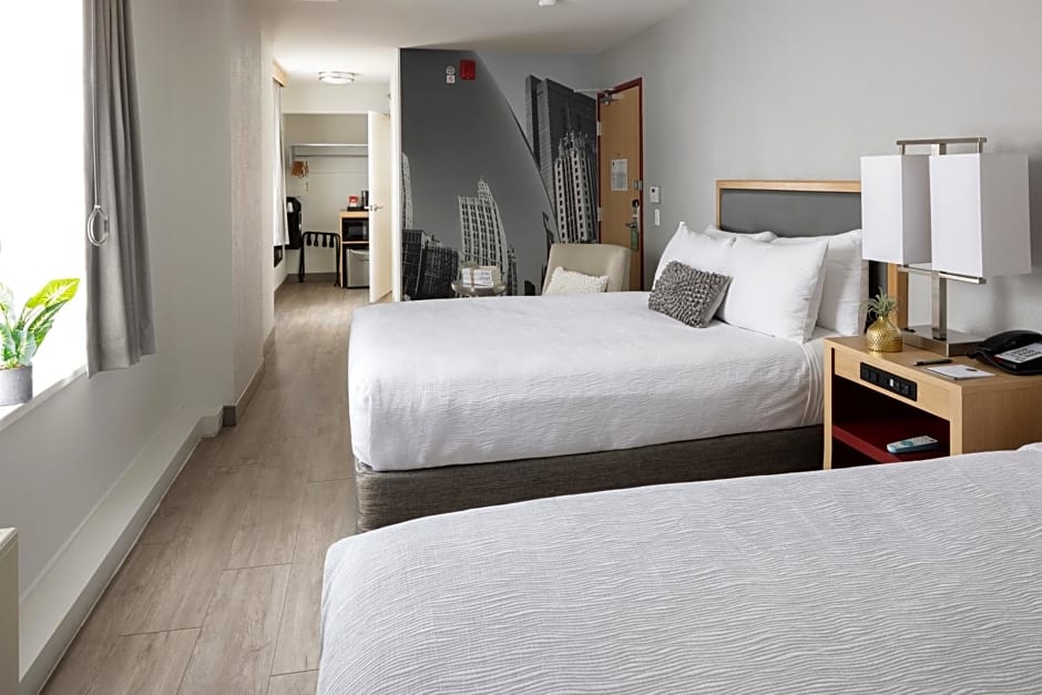 Hotel Saint Clair - Magnificent Mile