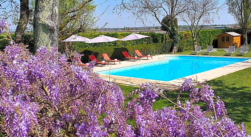 Le Logis d'Epargnes B&B and Gite