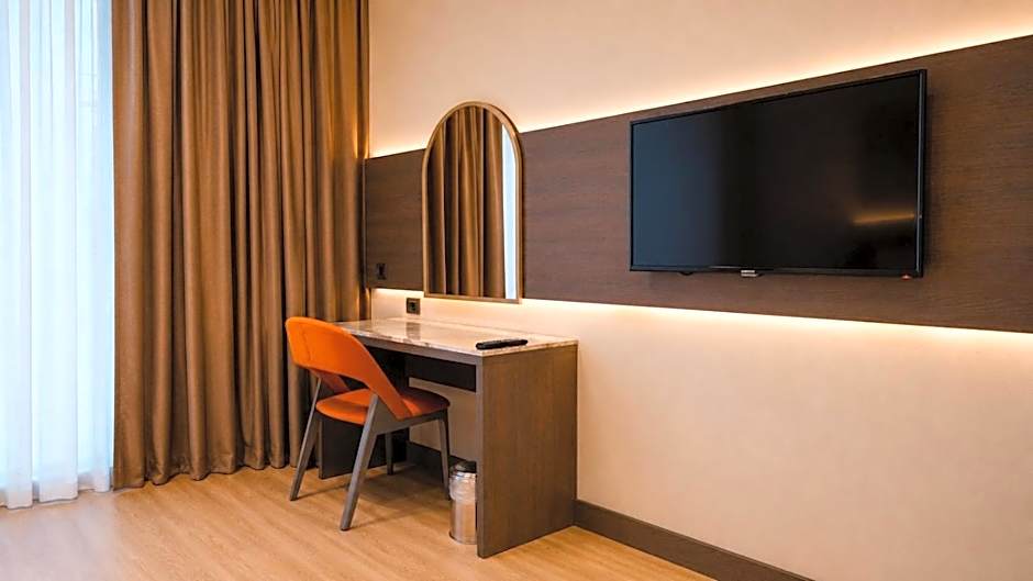 Hilly Hotel