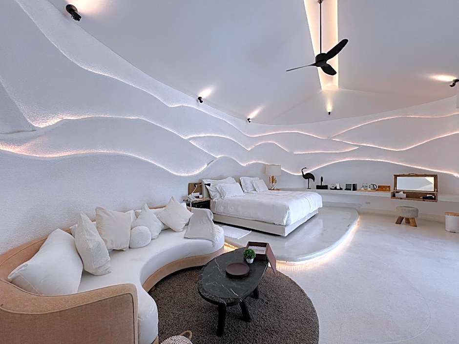 Photo 1 of 15 of Signature Villa, Mountain View