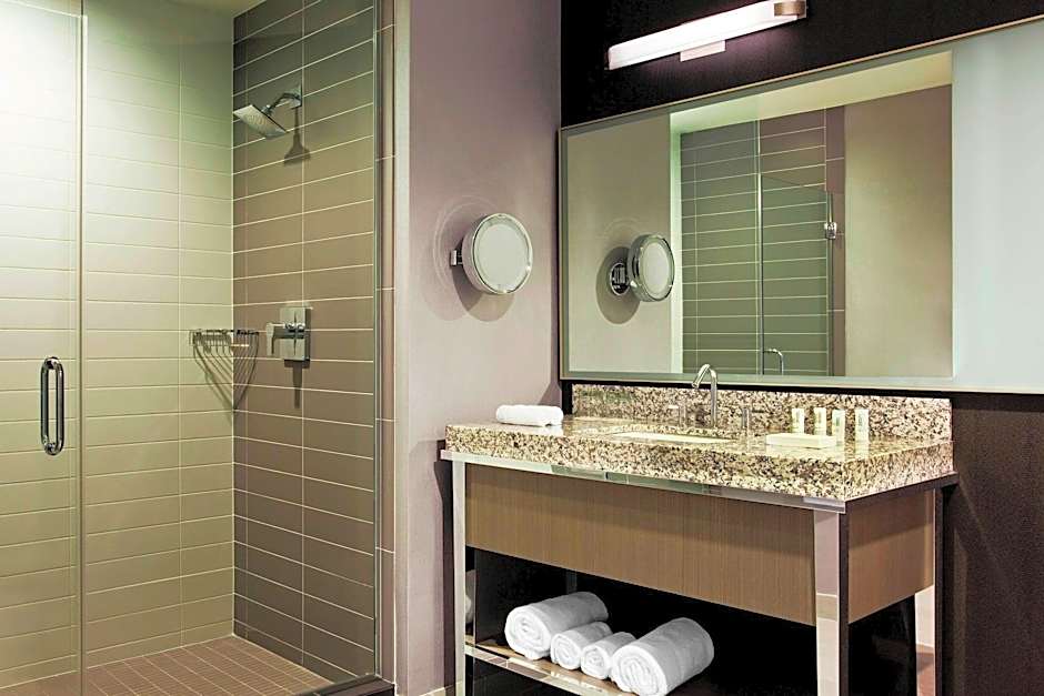 Photo 1 of 2 of Executive 1 King Bed Suite