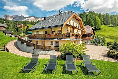 Taela Apartments