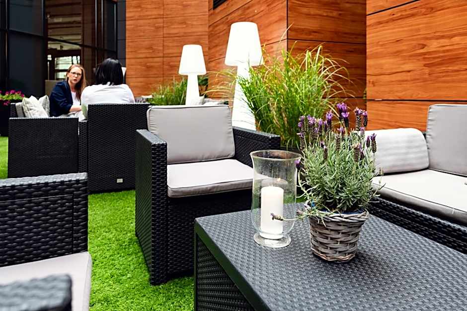 Warsaw Plaza Hotel