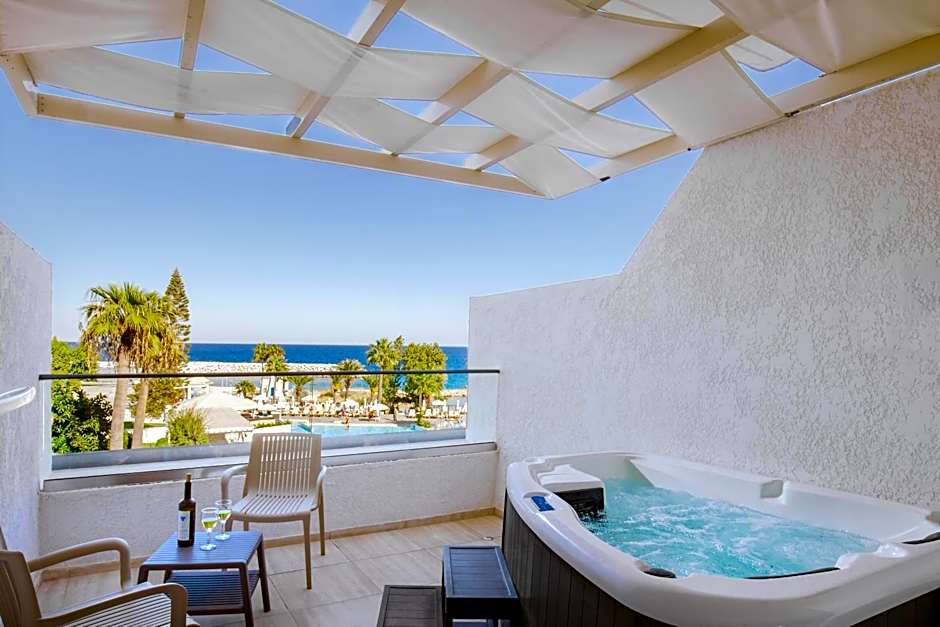 Golden Coast Beach Hotel