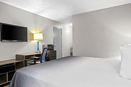 King Room - Mobility Access/Non-Smoking