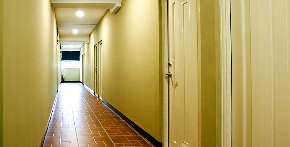 Tipsy Hotel