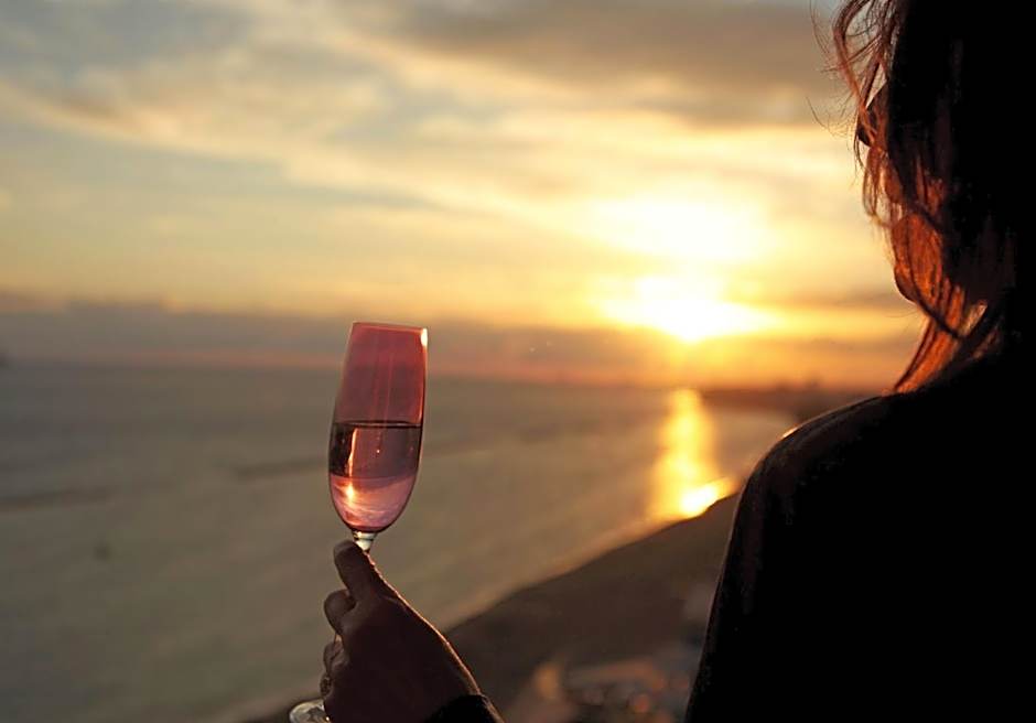 Poseidonia Beach Hotel