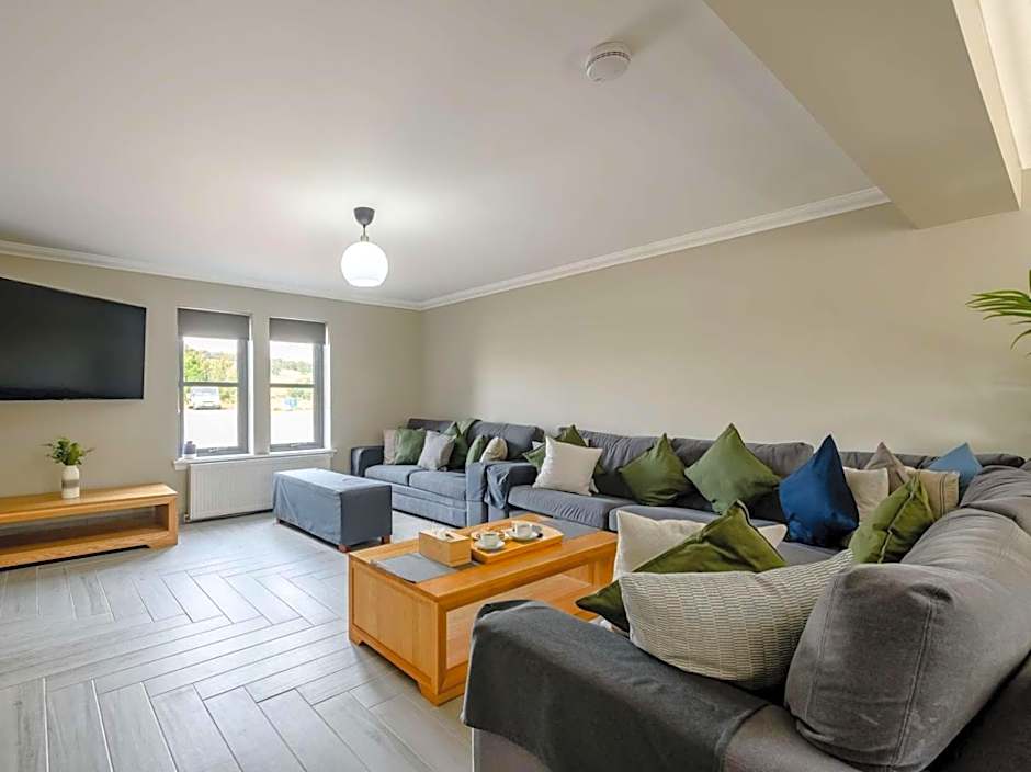 Westertonhill Lodges - Private Hot Tub Hire Available