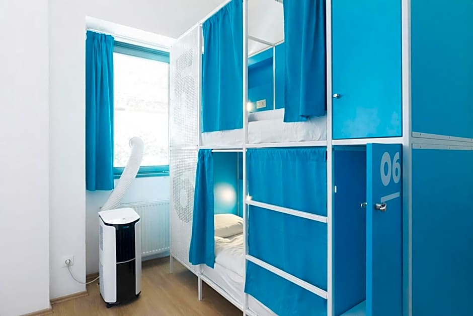 WOW City Hostel