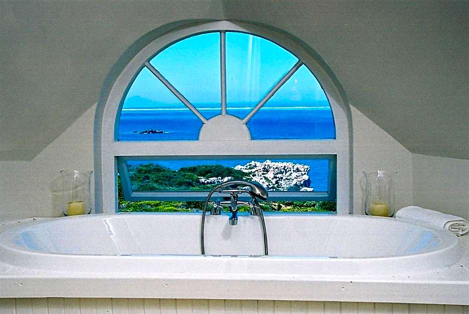 11 WESTCLIFF RENTALS