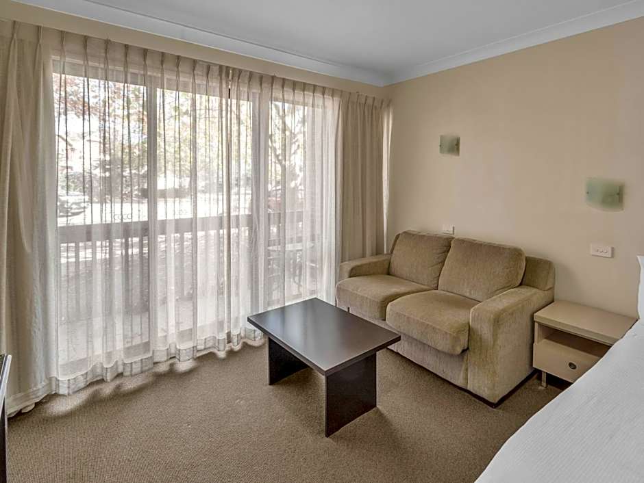 Tall Trees Ainslie Motel