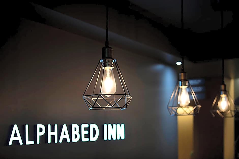 ALPHABED INN Takamatsuekimae