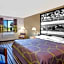 Super 8 by Wyndham Knoxville