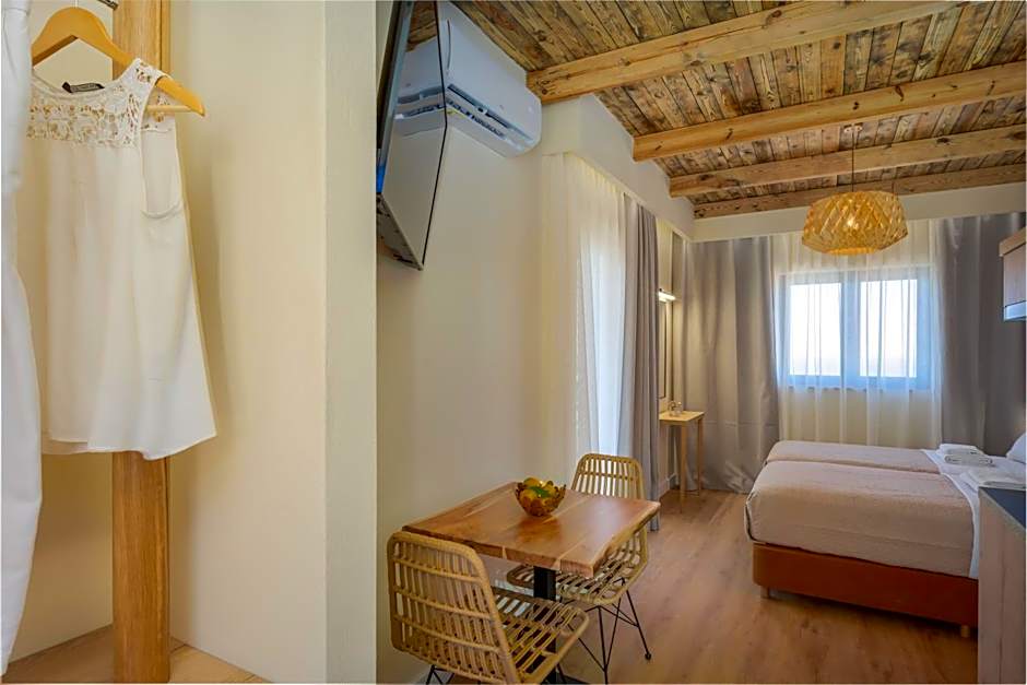 Driades Luxury Apartments by Estia