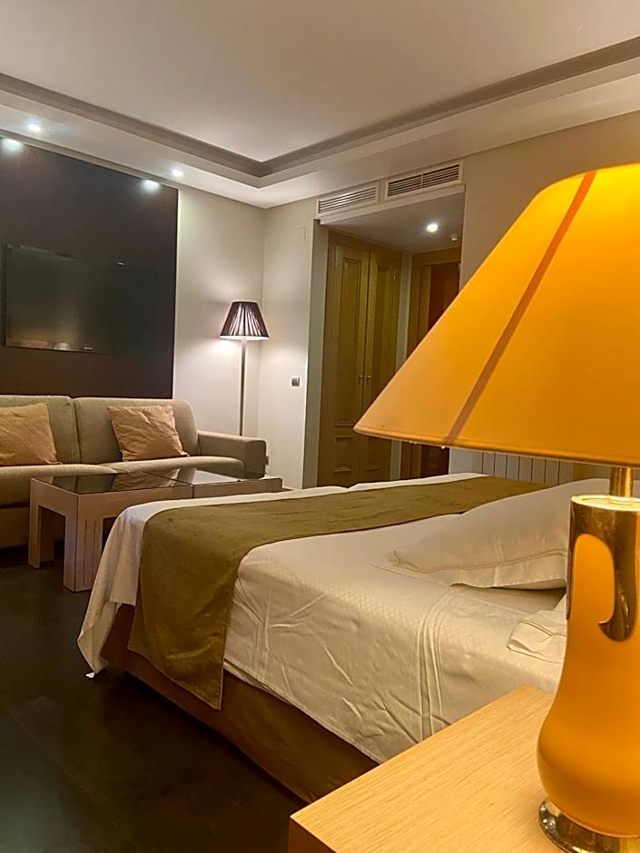 ArtPlatinum SUITES&APARTMENTS