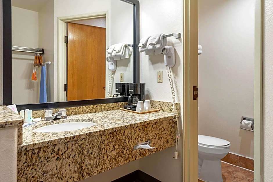 Quality Inn & Suites Limon