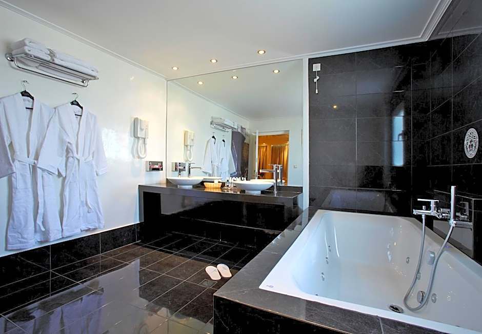 Piraeus Theoxenia Hotel