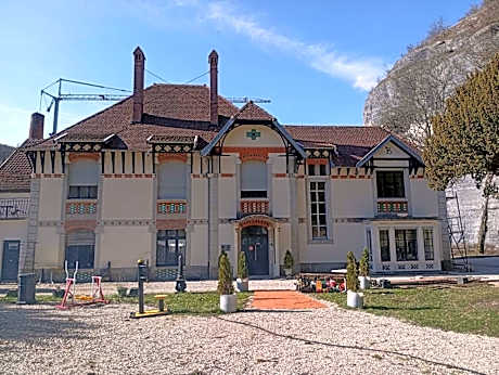 Best Price #B "LE SCHISTE" 7x room