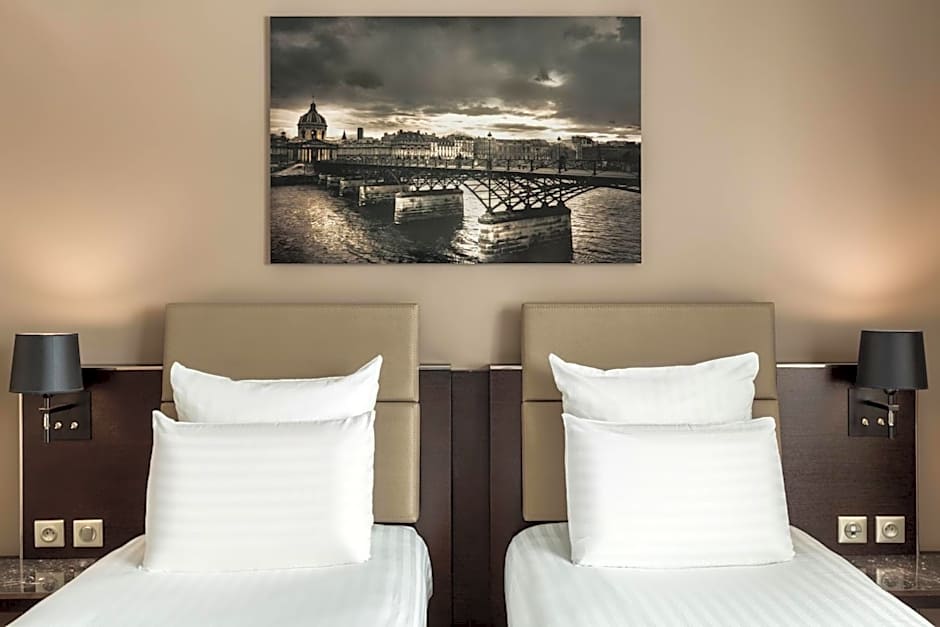 AC Hotel by Marriott Paris Porte Maillot