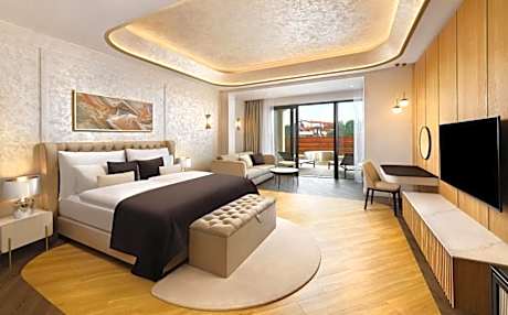 Exclusive Room with Private Thermal Pool