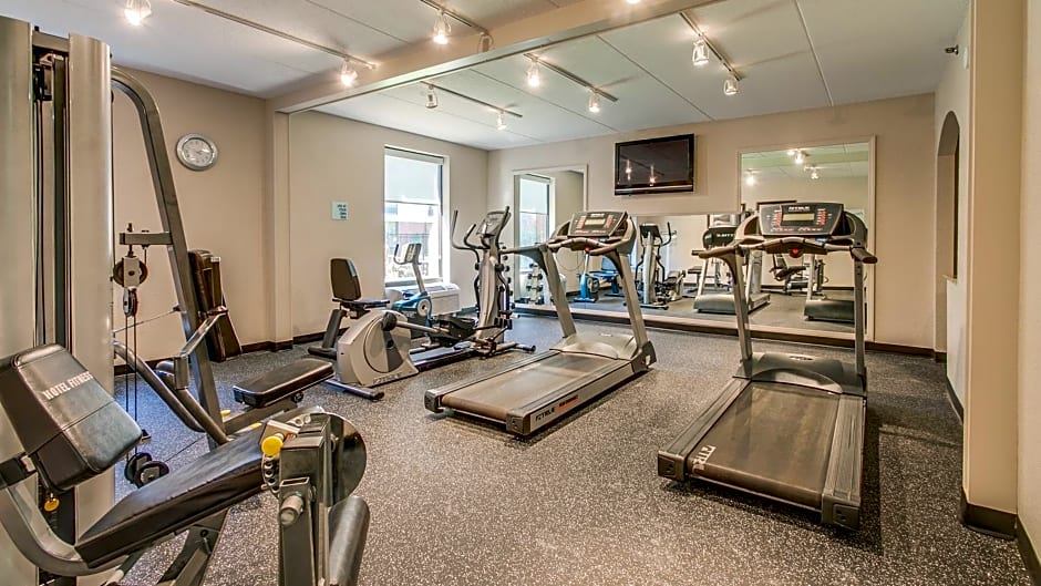 Holiday Inn Express Hotel & Suites Midlothian Turnpike, an IHG Hotel